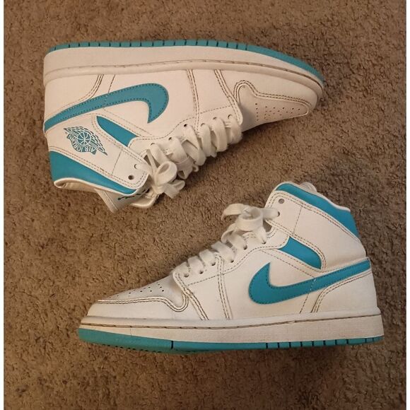 Air Jordan 1 Mid UNC BQ6472-114 White & Blue Sneakers Women’s Sz 5.5 PRE-OWNED - Picture 3 of 6